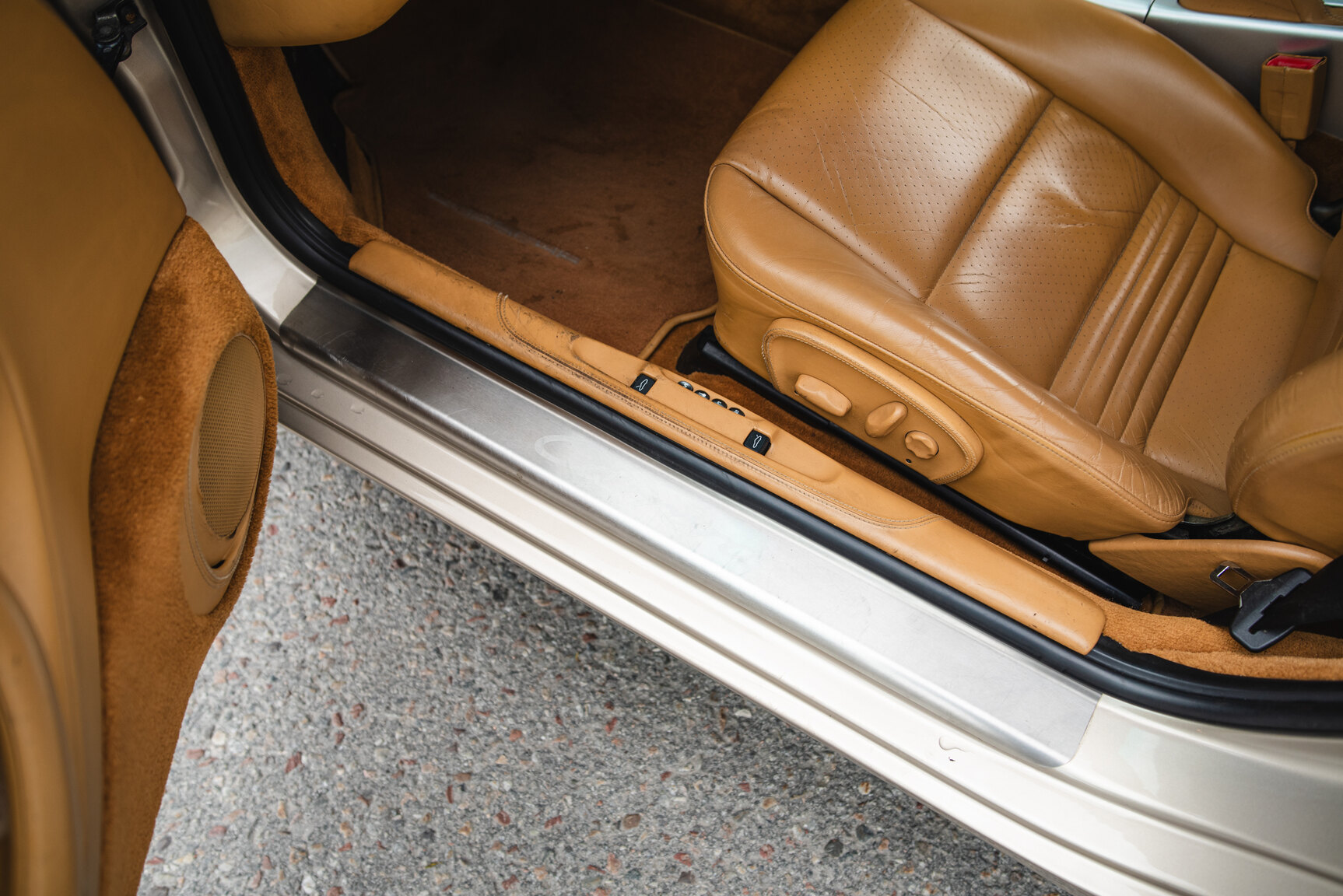 Interior image of 2004 Porsche 911 Carrera 4