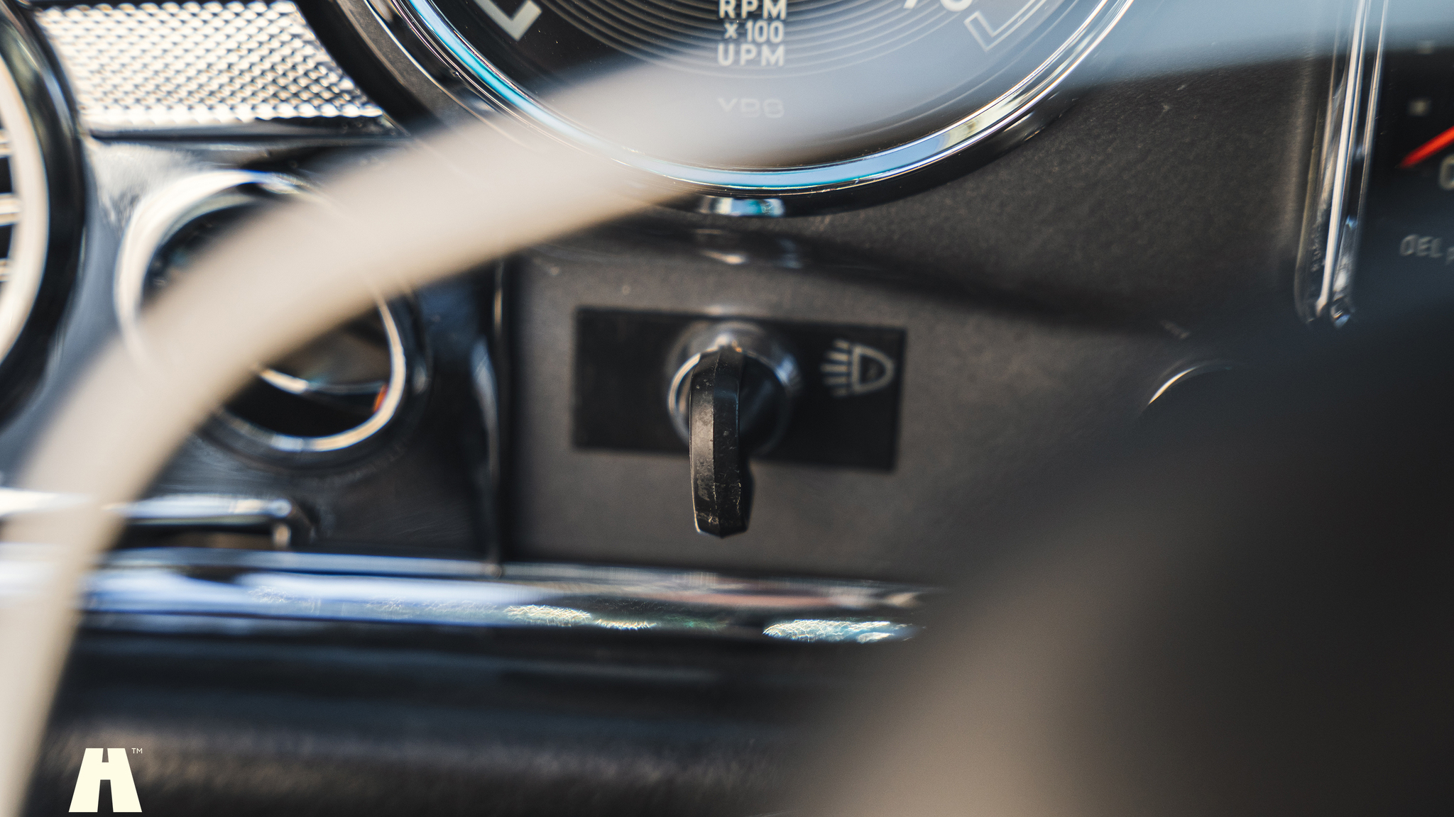 Interiörbild 1970 Mercedes 280 SL Pagoda (34)