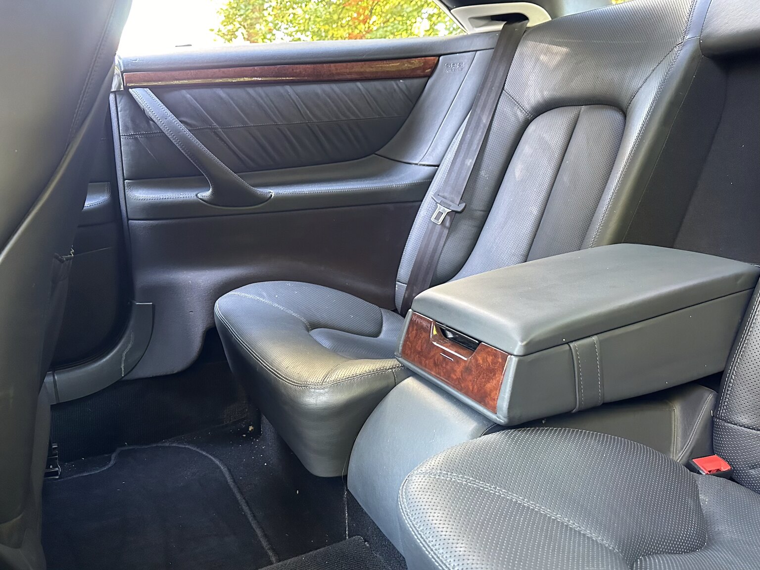 Interior image of 2001 Mercedes-Benz CL600/ML 55 AMG