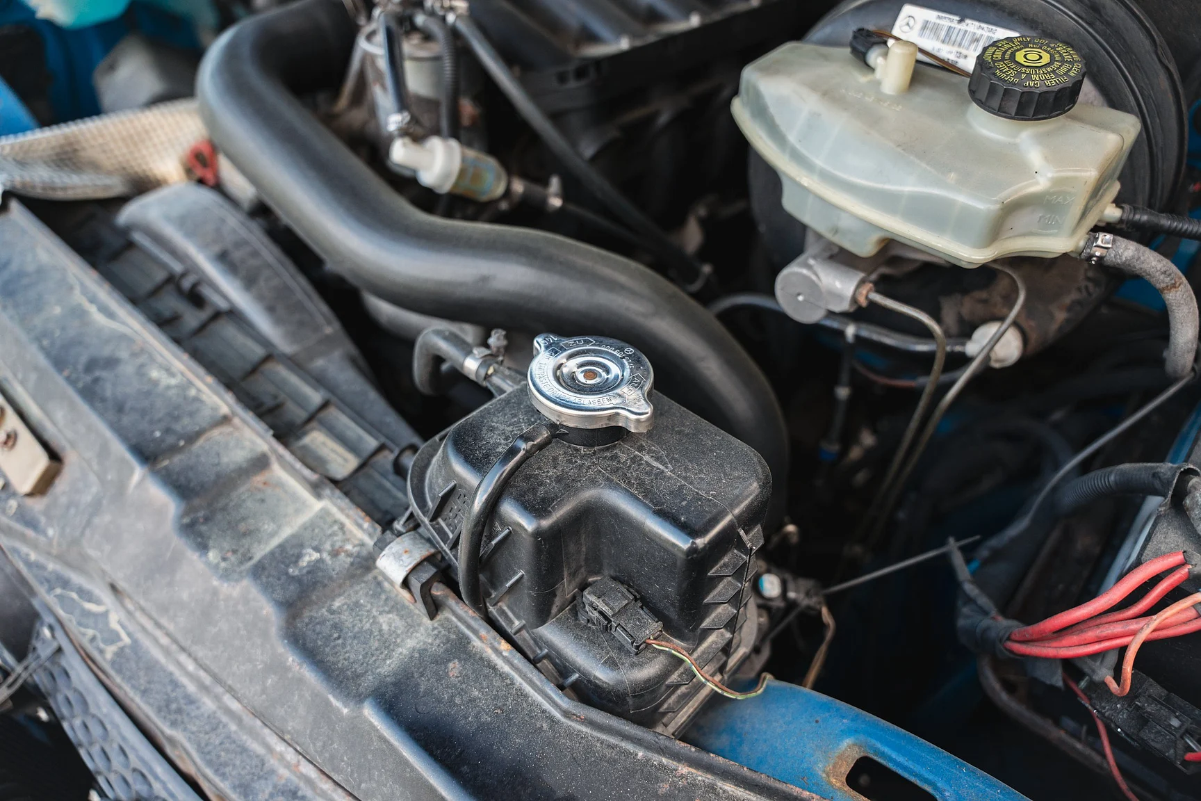 Image of 2004 Mercedes-Benz Sprinter 4x4 Campervan/Overlander mechanics (20)