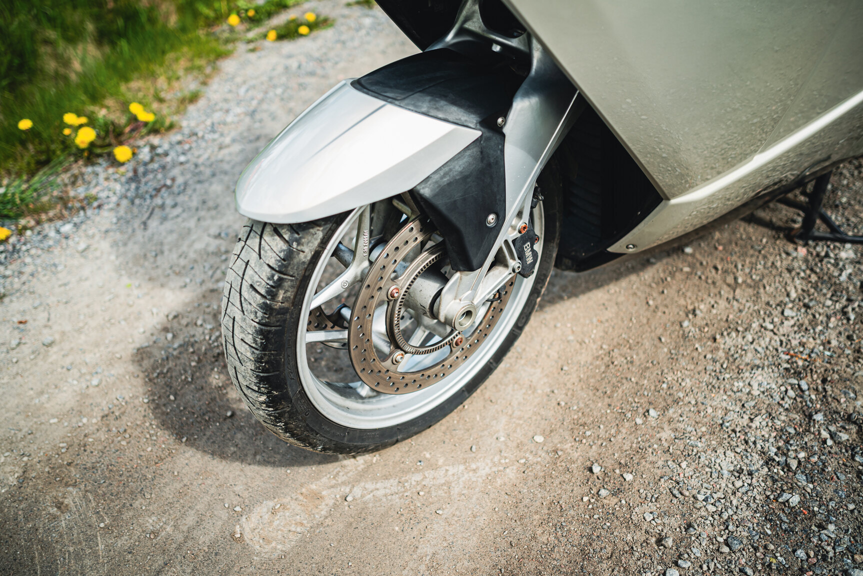 Exterior image of 2006 BMW K 1200 GT 