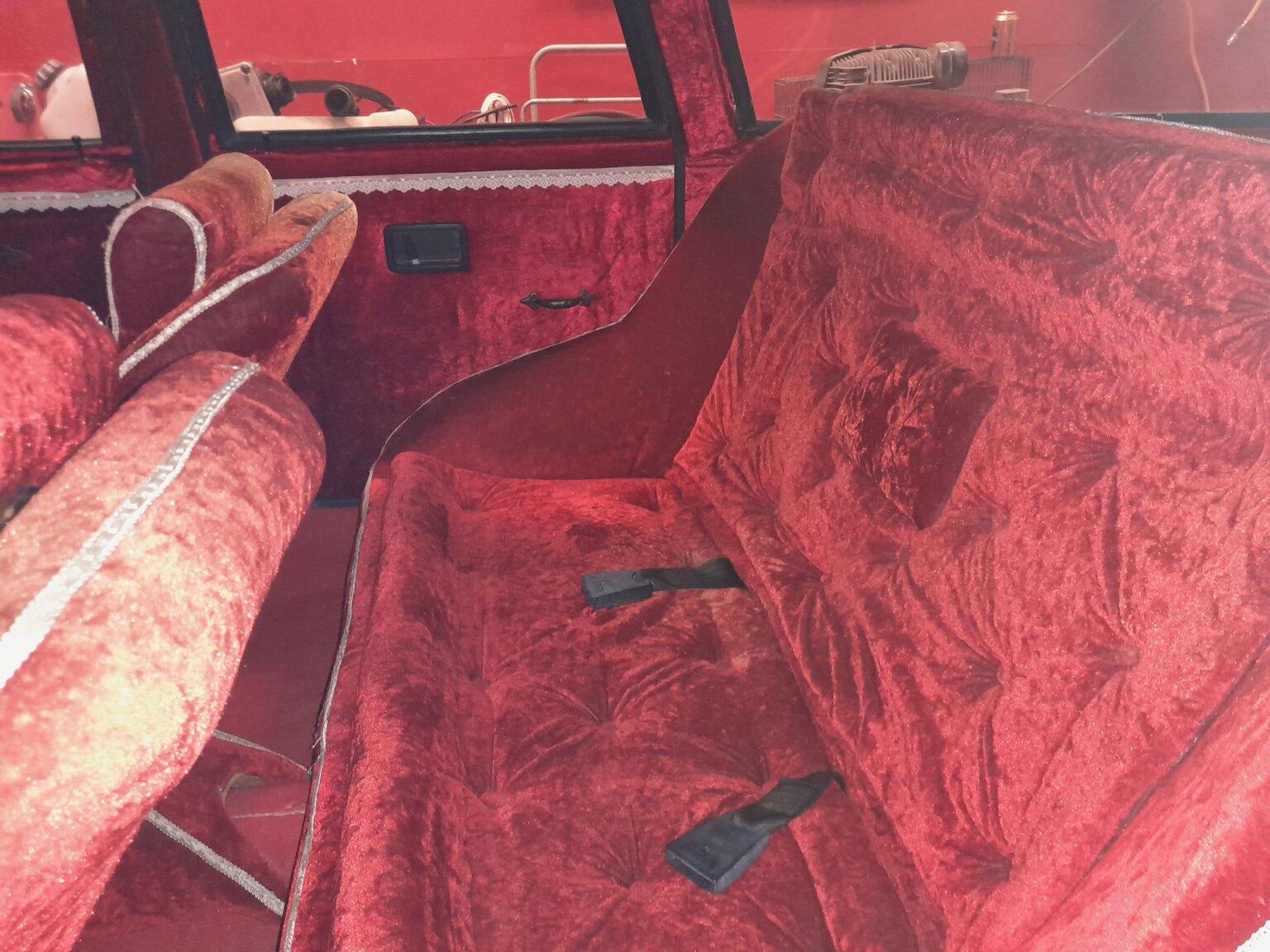 Interiörbild 1968 Volvo 145 Custom