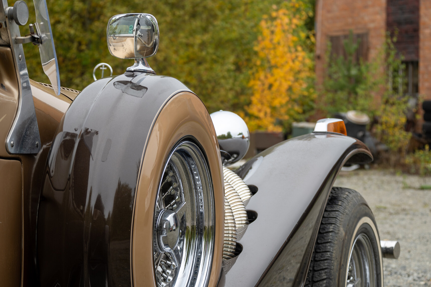 Aussenfoto 1975 Excalibur Phaeton series III  (13)