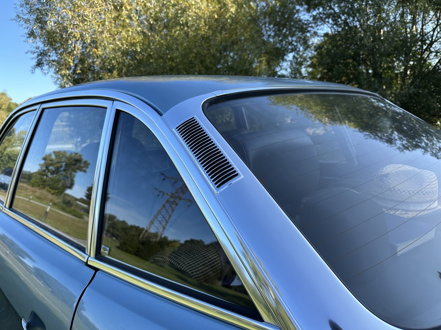 Exterior image of 1975 NSU RO 80