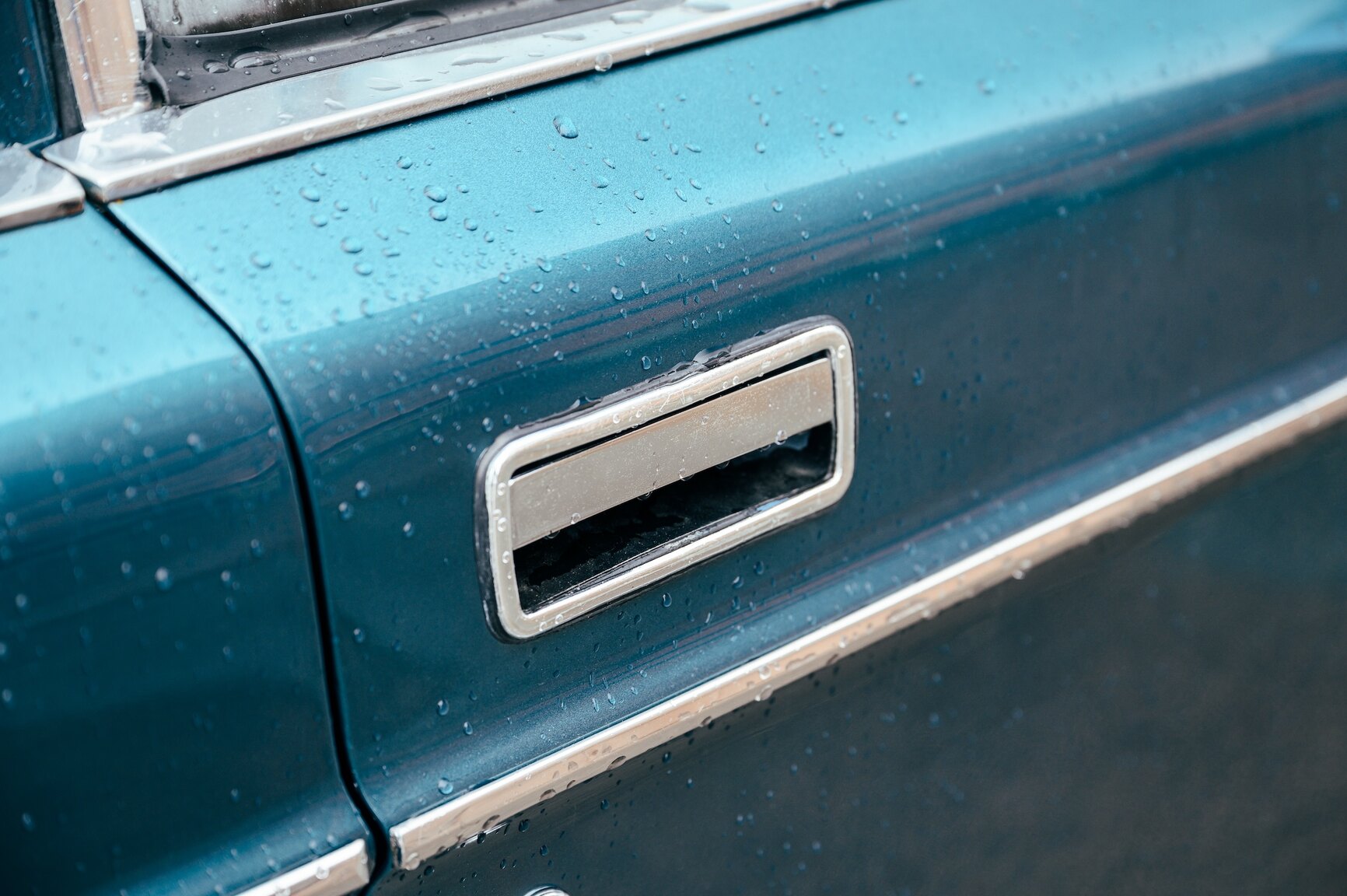 Exteriörbild på 1973 Volvo 164E 3.2