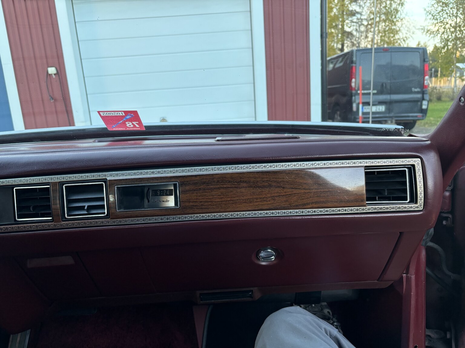 Innenraumfoto von 1976 Chrysler Cordoba