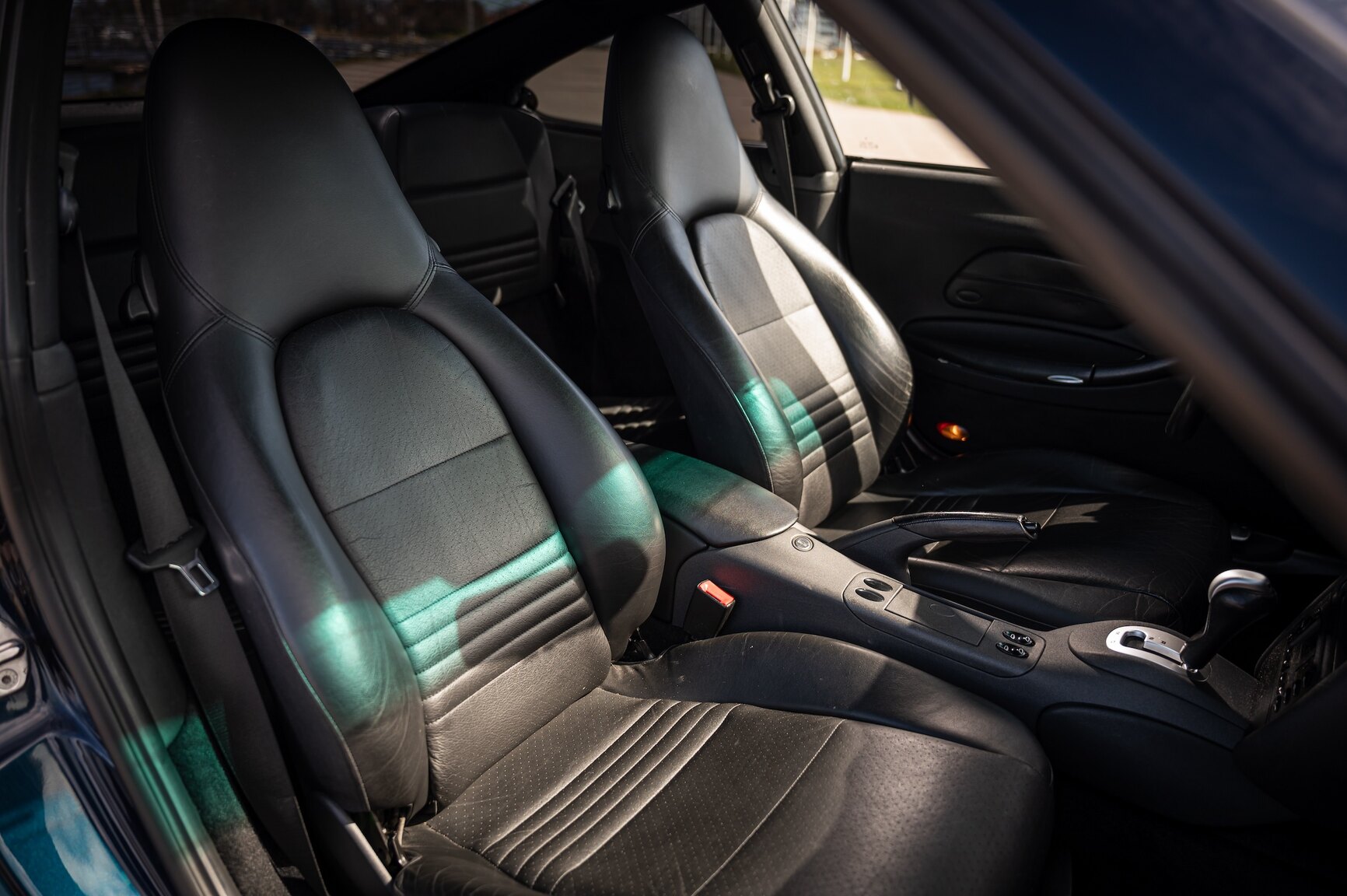 Innenraumfoto von 1999 Porsche 911 Carrera