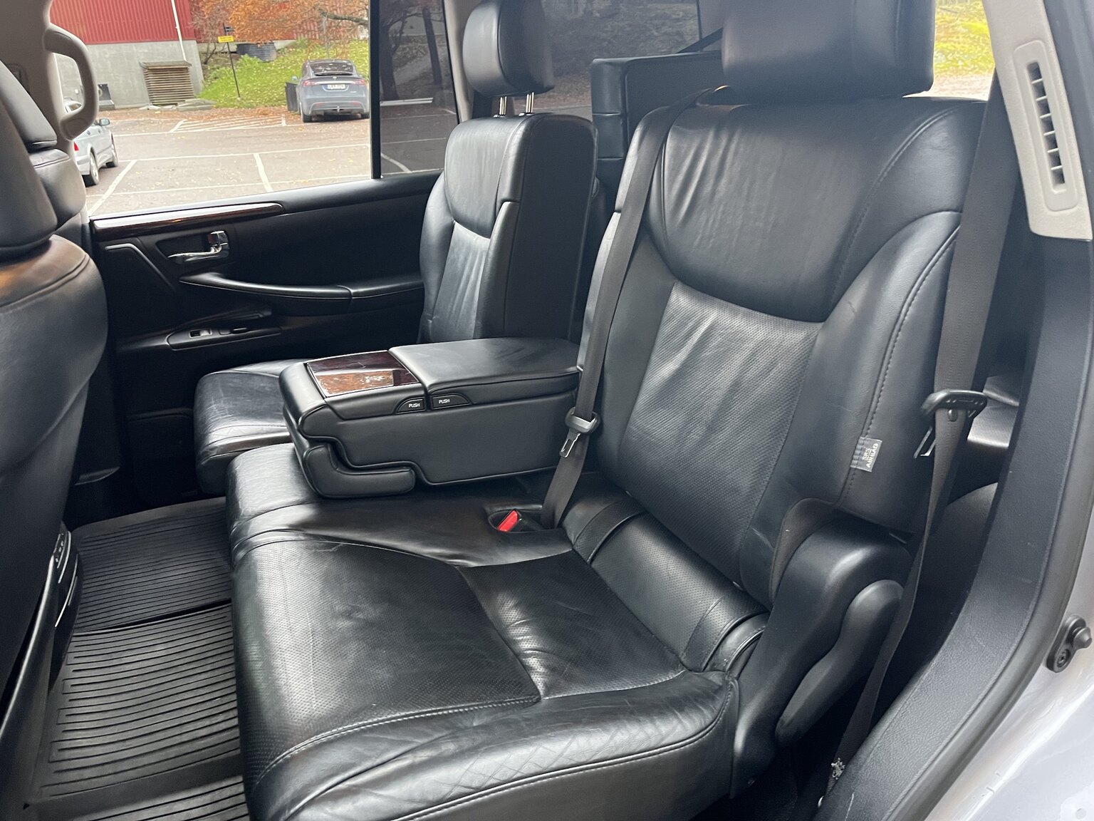 Interiörbild 2011 Lexus LX570