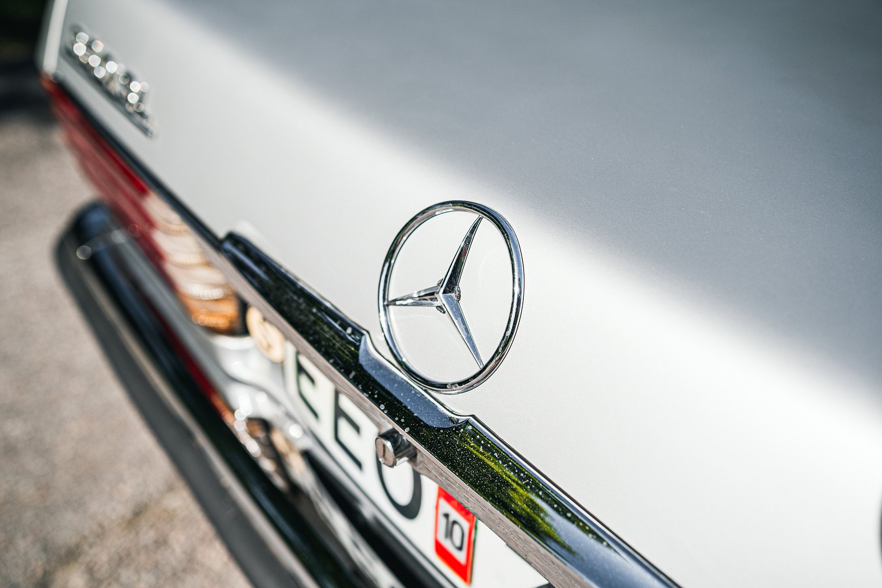 Exteriörbild på 1972 Mercedes-Benz 350 SL