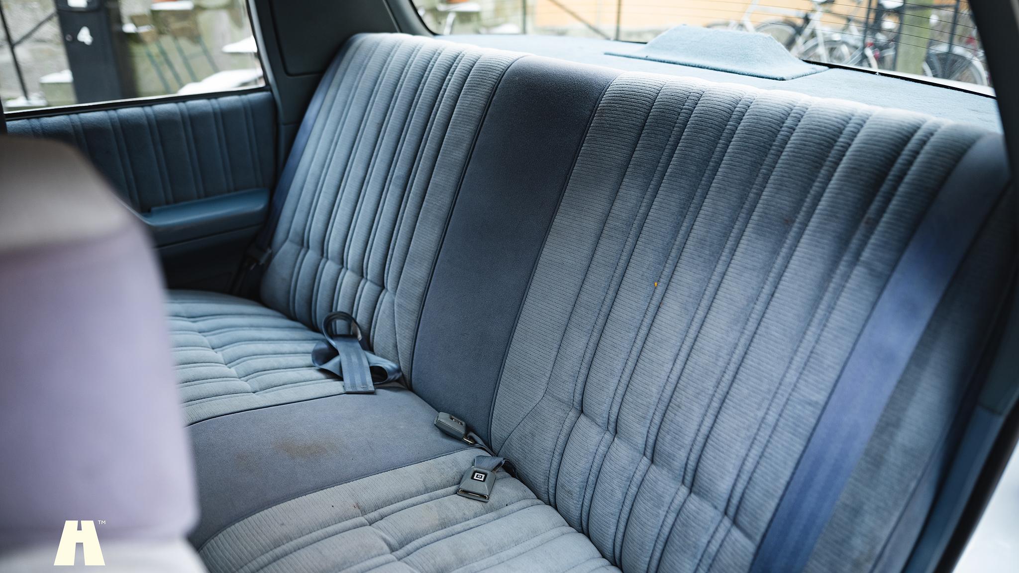 Interiörbild 1994 Oldsmobile Cutlass Ciera Sedan 3.1 (94)