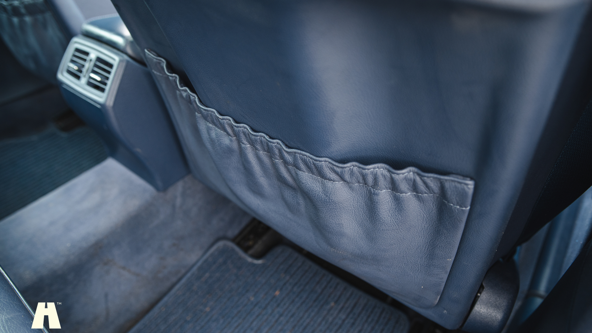 Innenraumfoto von 2000 Mercedes E430