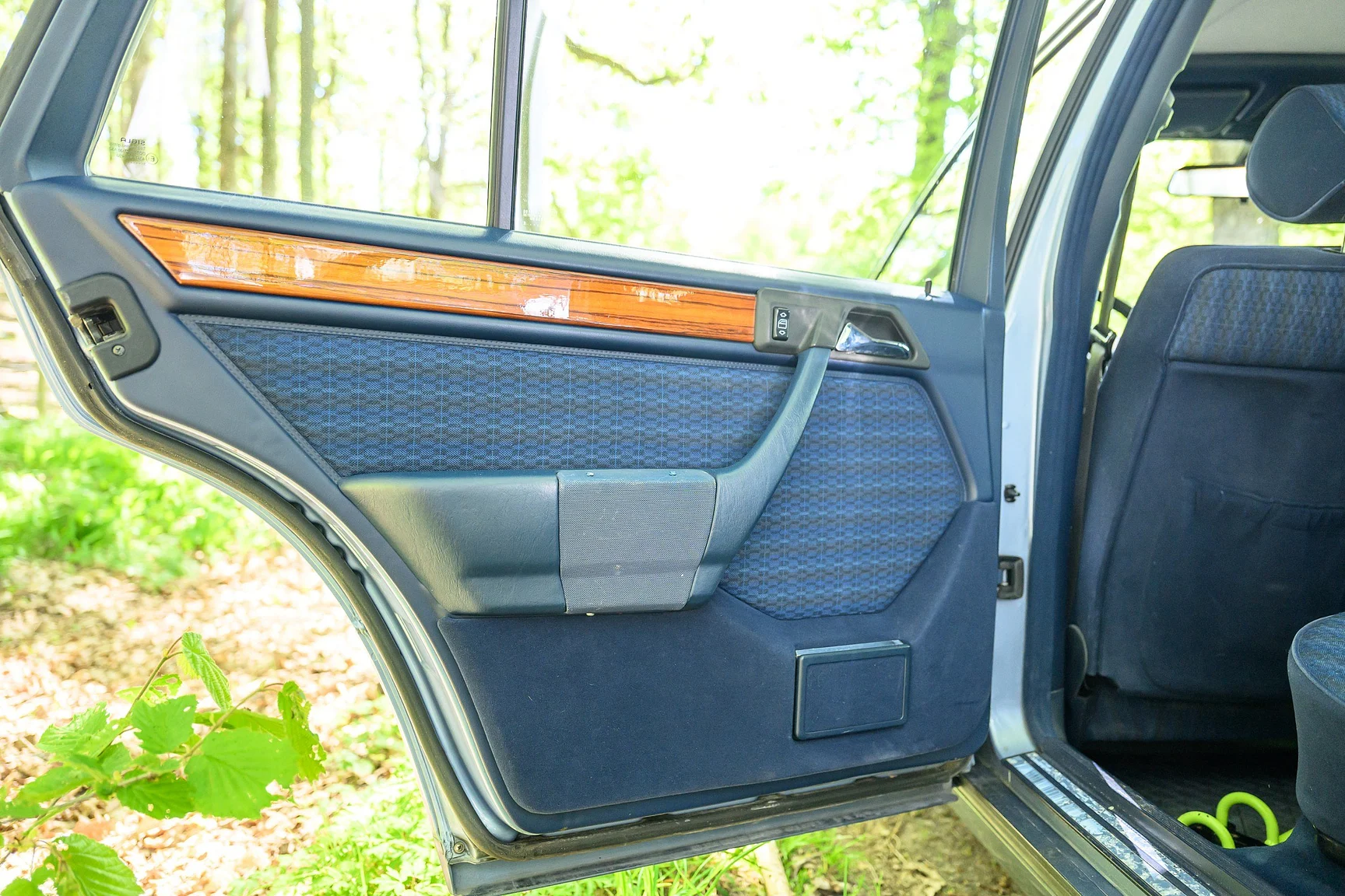 Innenraumfoto von 1992 Mercedes-Benz 300 TE (51)