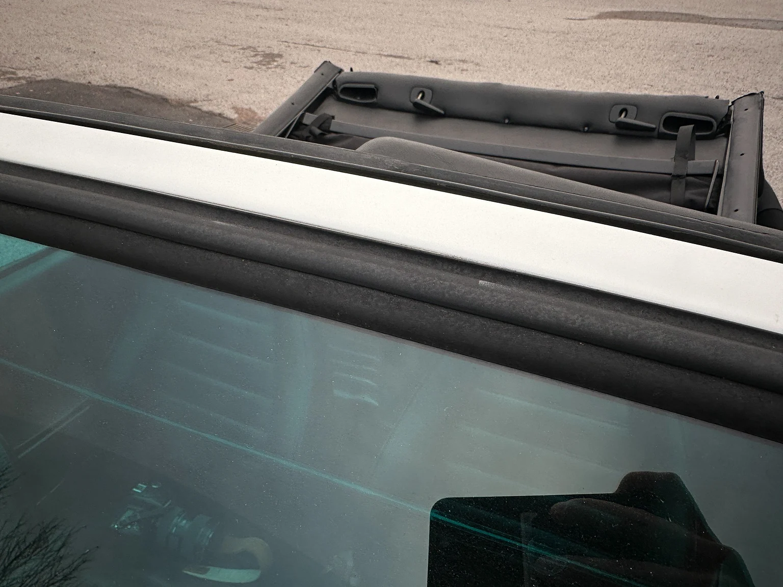 Exterior image of 1983 Porsche 911 SC (63)