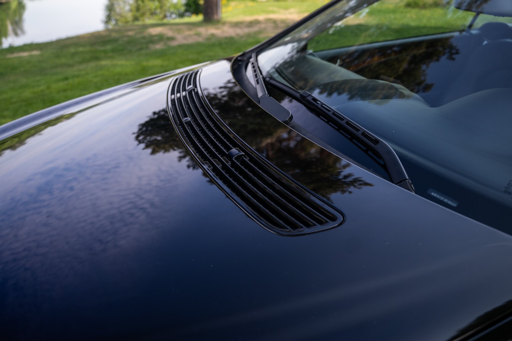Exterior image of 2009 Mercedes-Benz CLK 550
