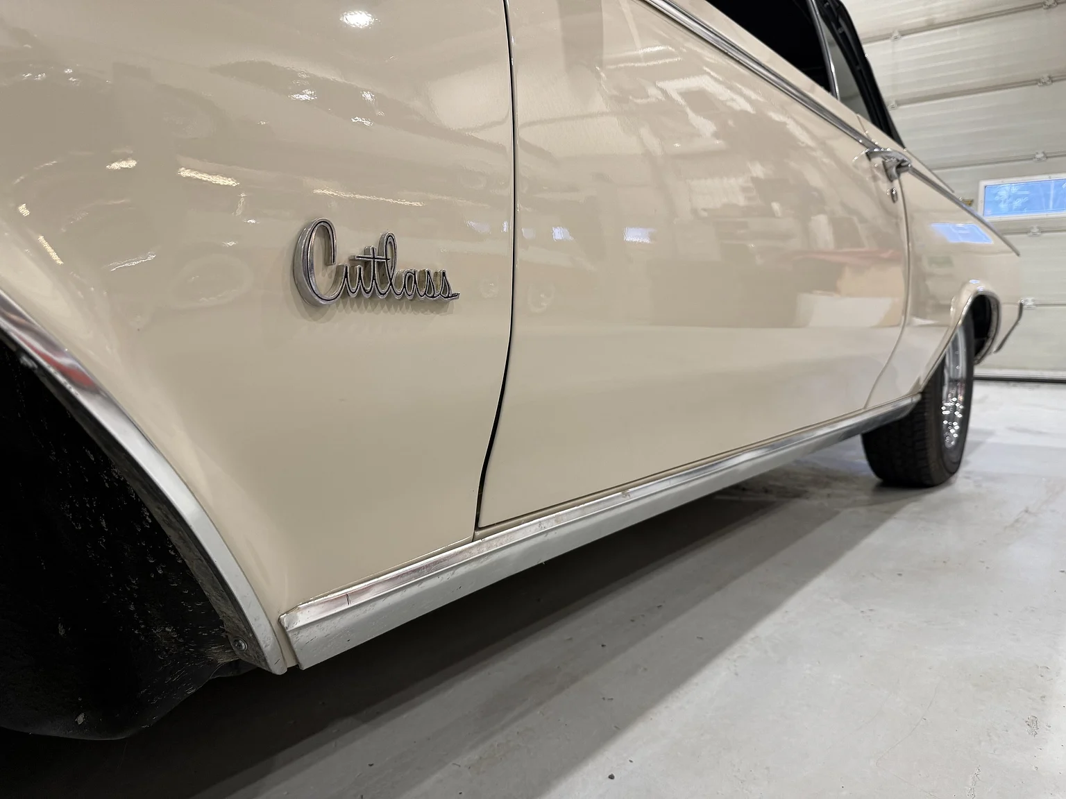 Exteriörbild på 1964 Oldsmobile Cutlass Convertible (67)