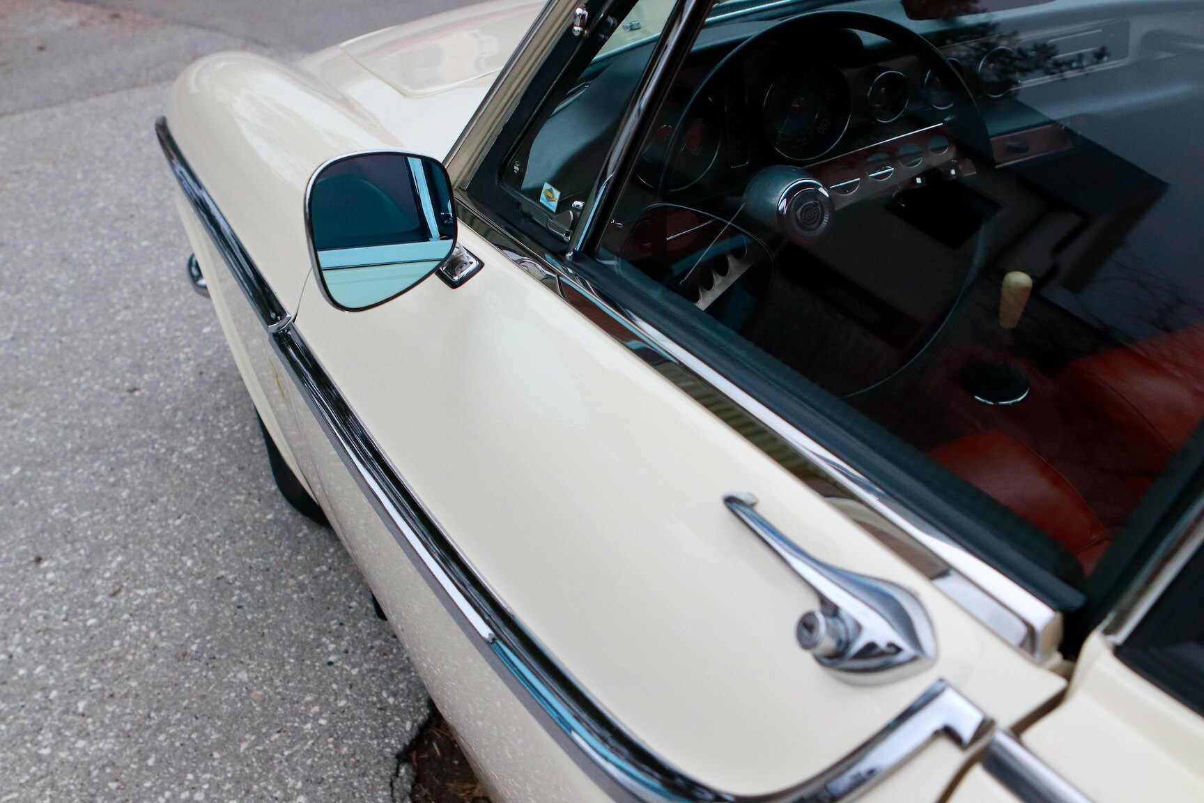 Exteriörbild på 1964 Volvo P 1800S