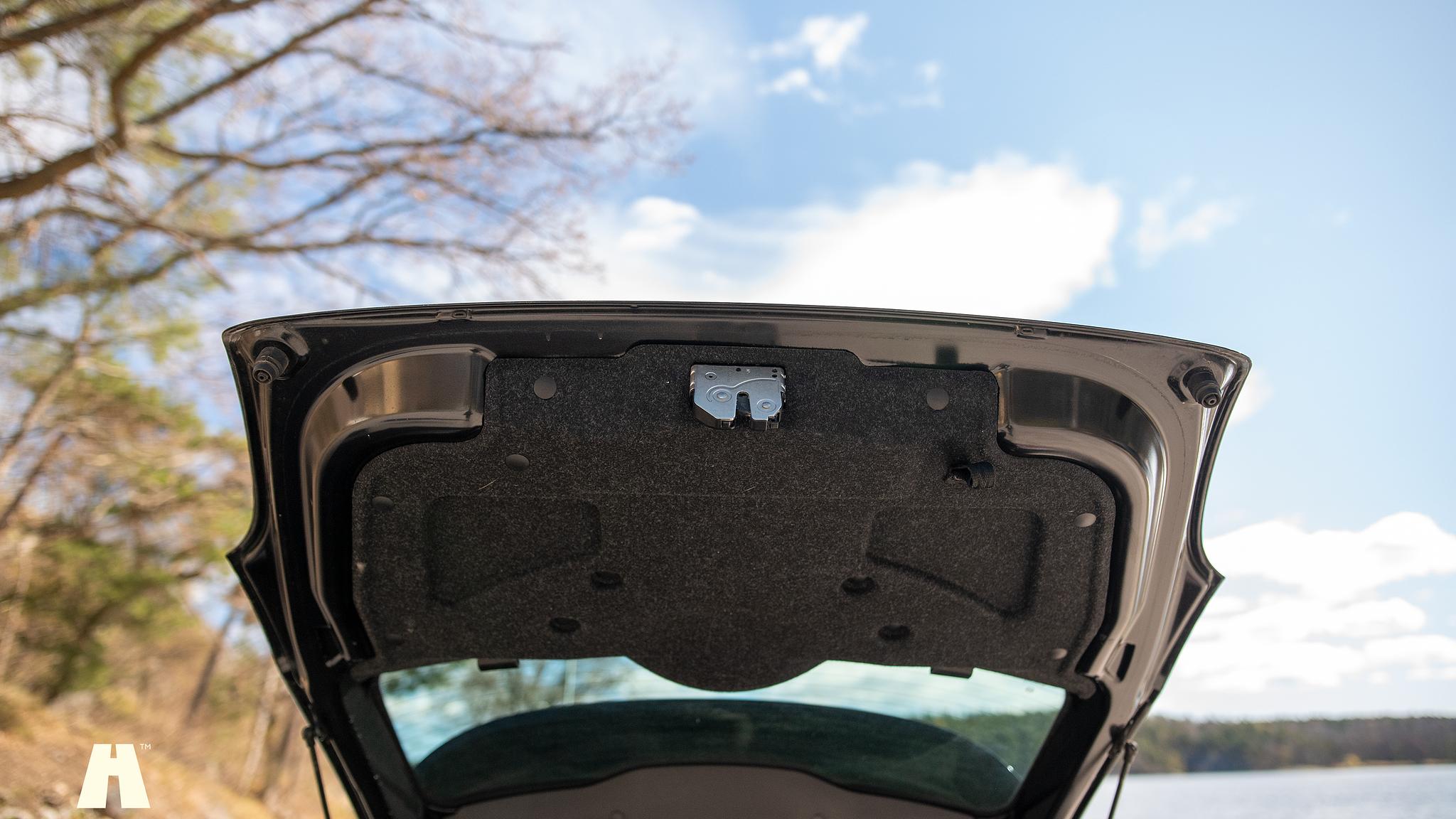 Interior image of 2016 Abarth 595 Competizione (62)