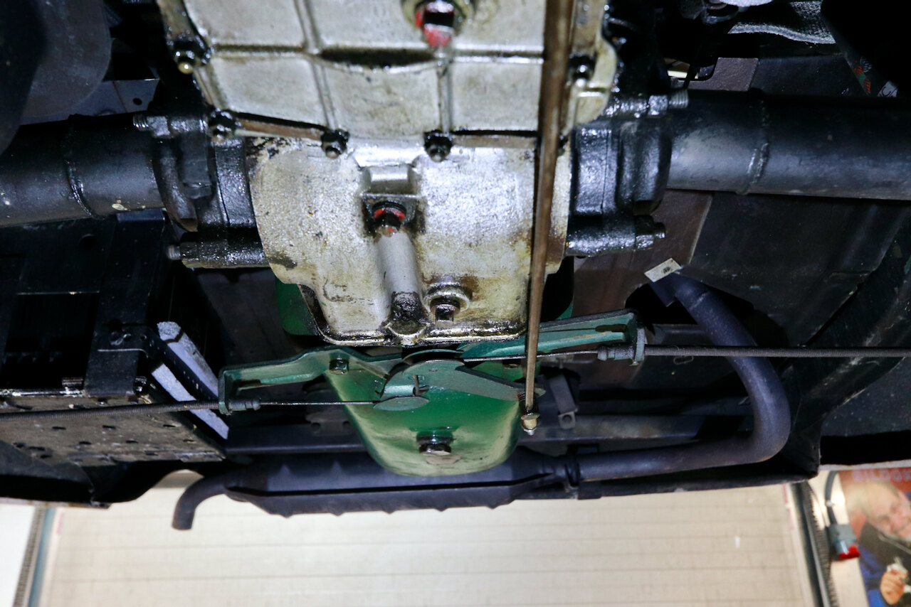Image of 1959 Renault 4CV mechanics