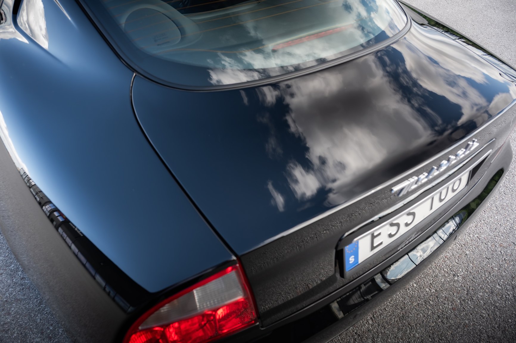 Exterior image of 2004 Maserati Coupé 4.2 V8 Cambiocorsa