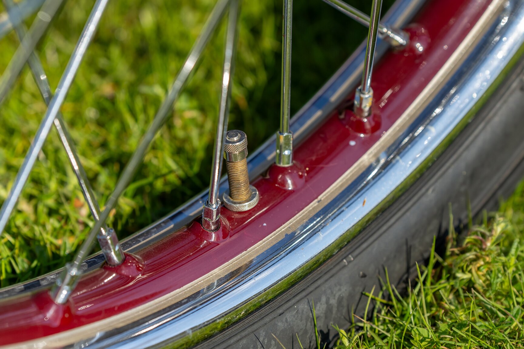 Exteriörbild på 1954 Ariel FH 650 Huntsmaster Twin