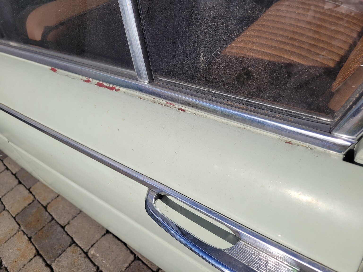 Exteriörbild på 1966 Renoveringsobjekt BMW 1800