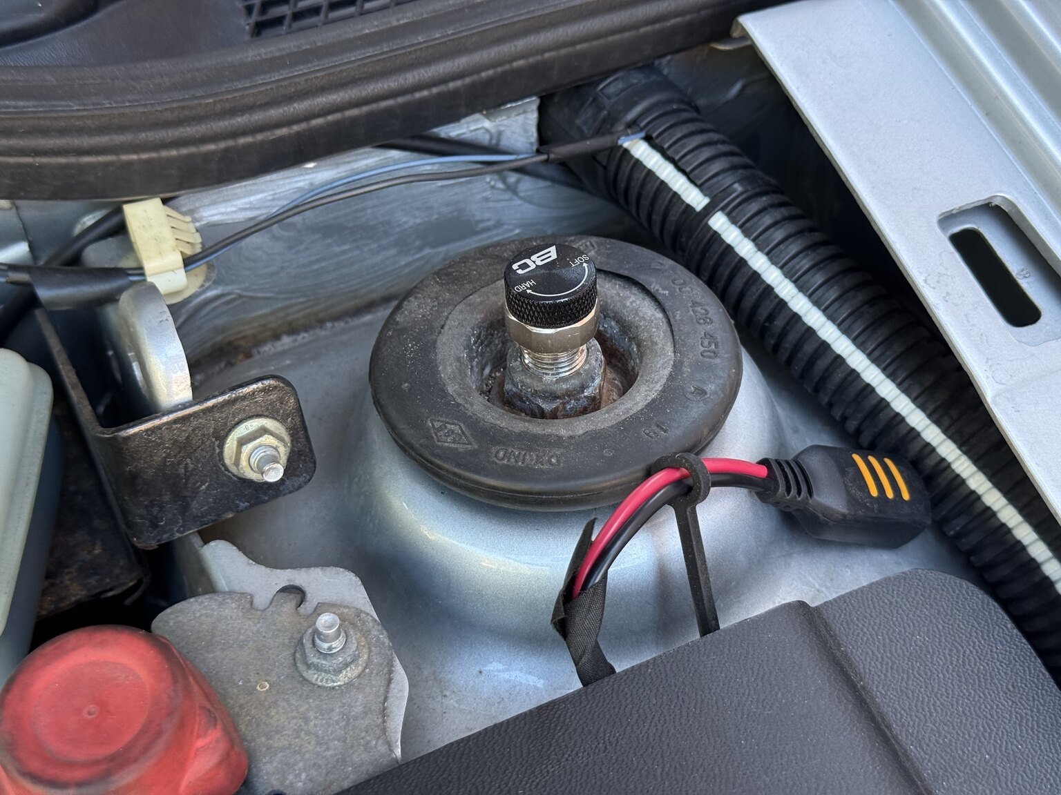 Image of 2002 Renault Clio Sport V6 mechanics