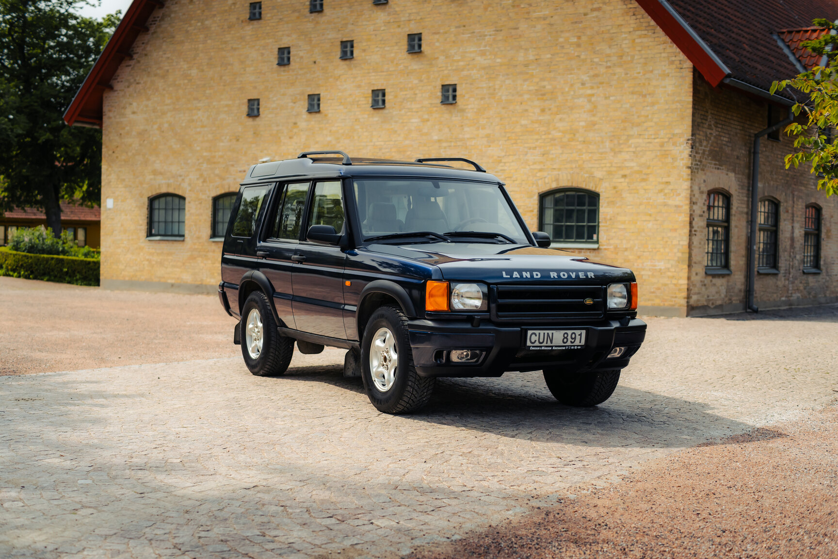 Exteriörbild på 1999 Landrover Discovery II V8