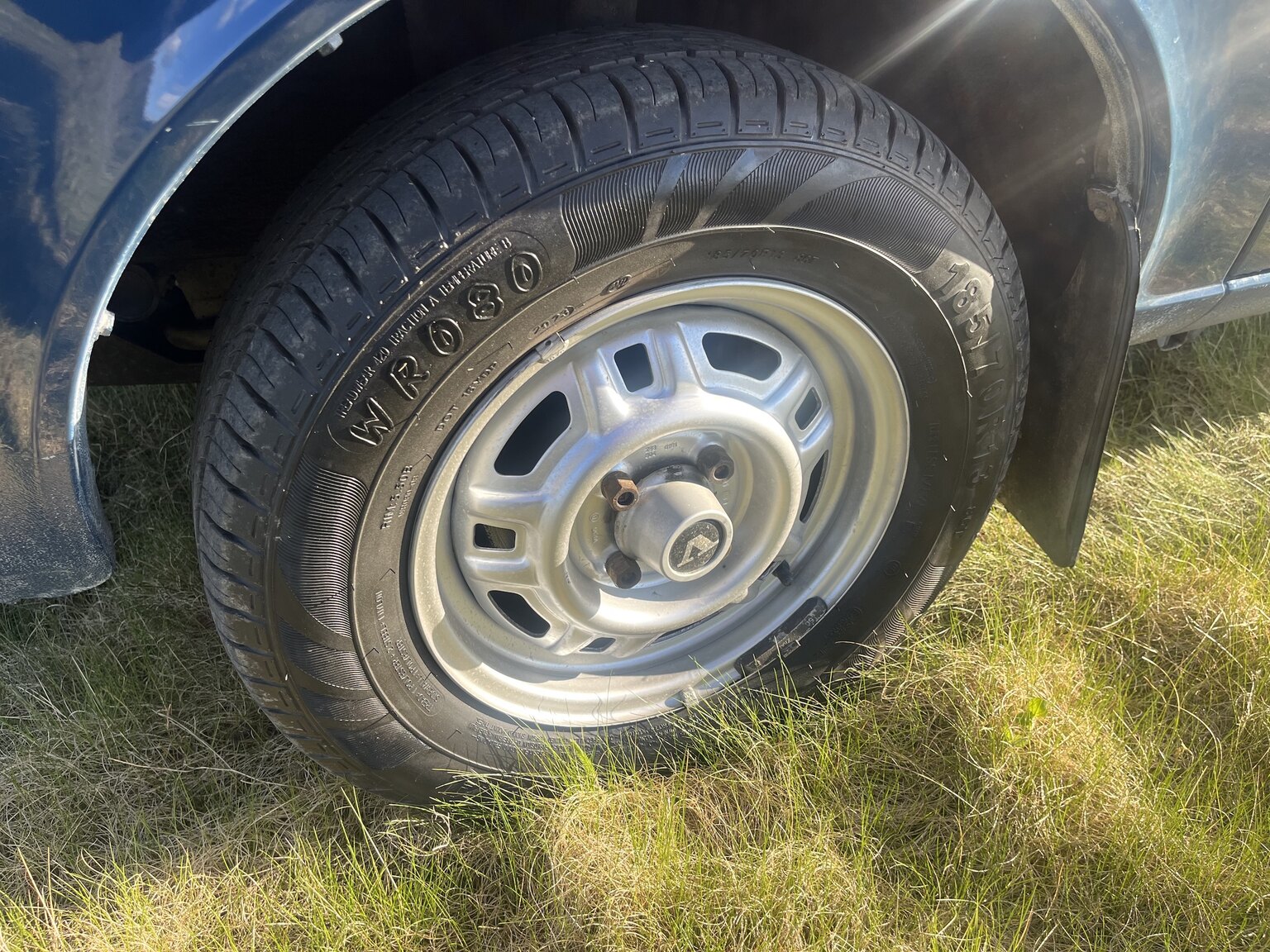 Exterior image of 1983 Volvo 340 (20)