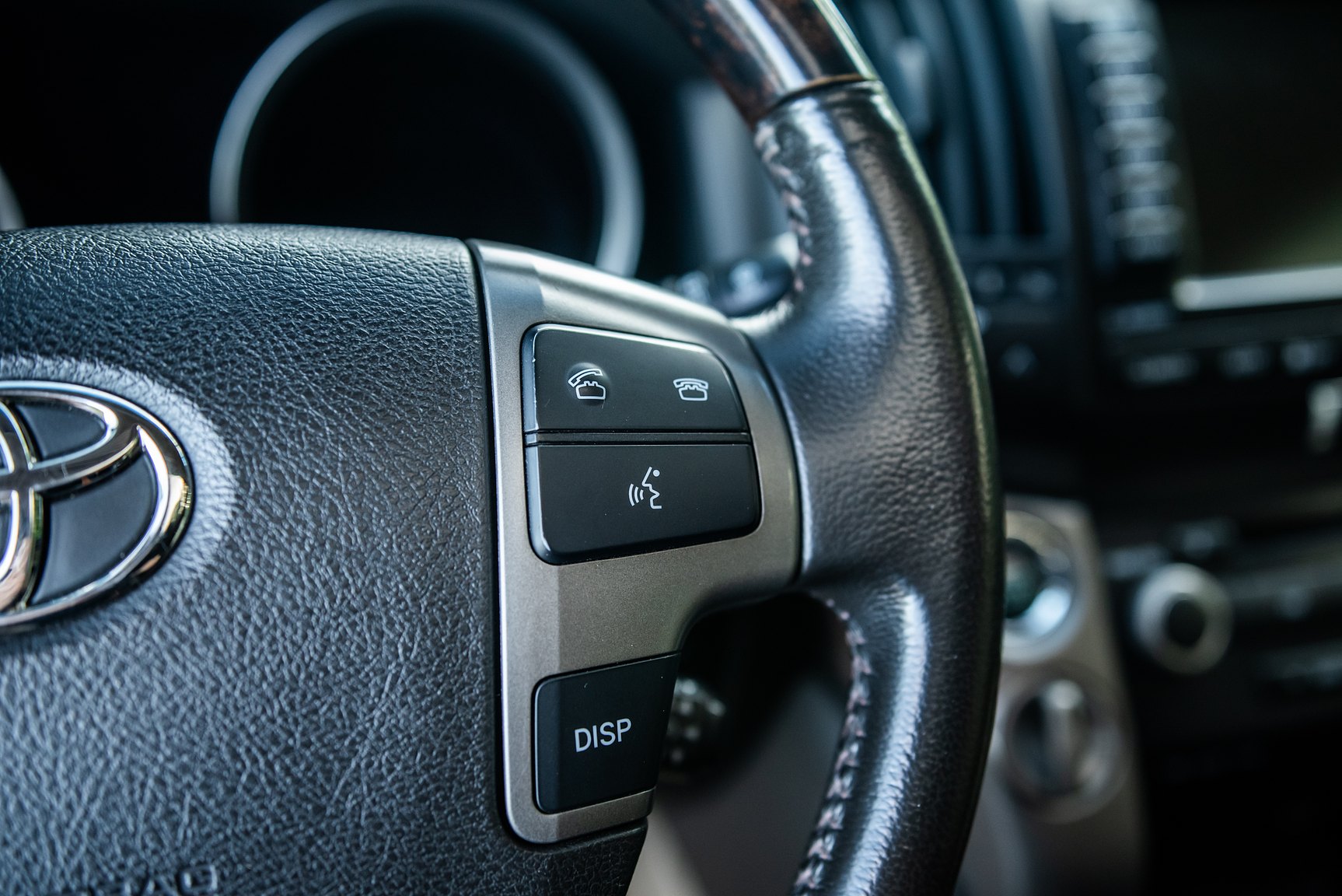 Interior image of 2008 Toyota Land Cruiser 4.5 4WD V8