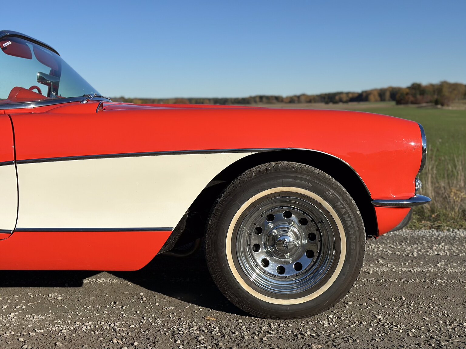 Exteriörbild på 1956 Chevrolet Corvette 