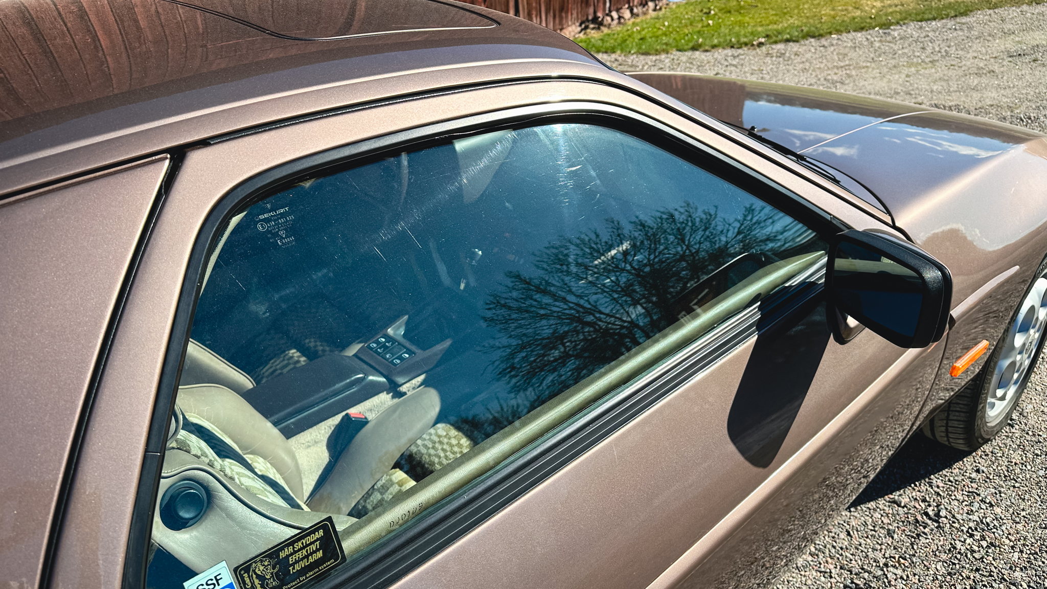 Exteriörbild på 1983 Porsche 928 S (41)