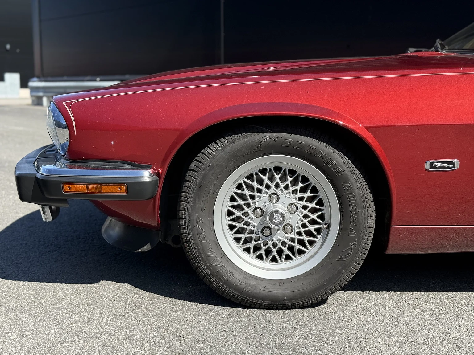 Exterior image of 1993 Jaguar XjS Cabriolet (50)