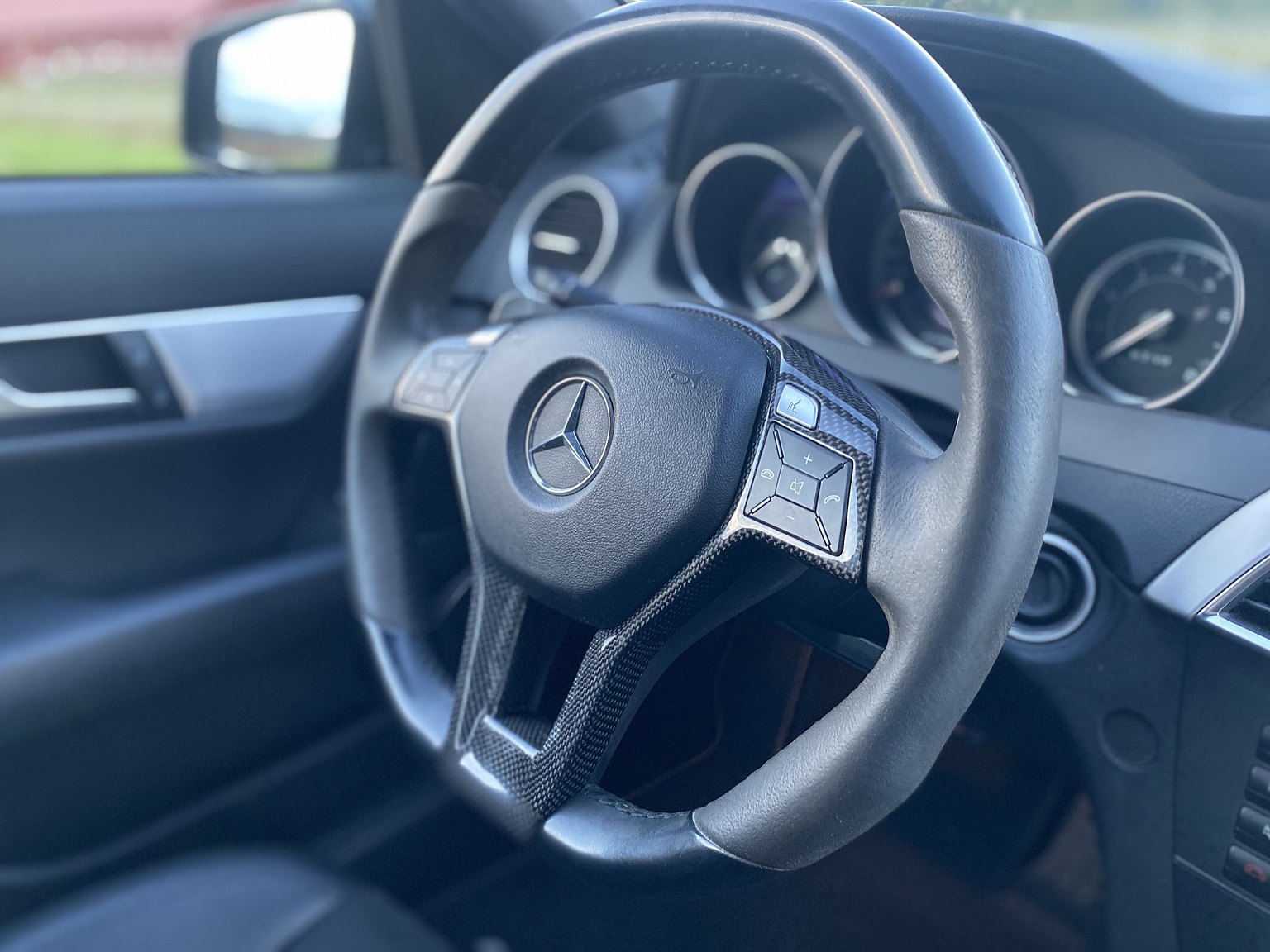 Interiörbild 2011 Mercedes-Benz C 63 AMG