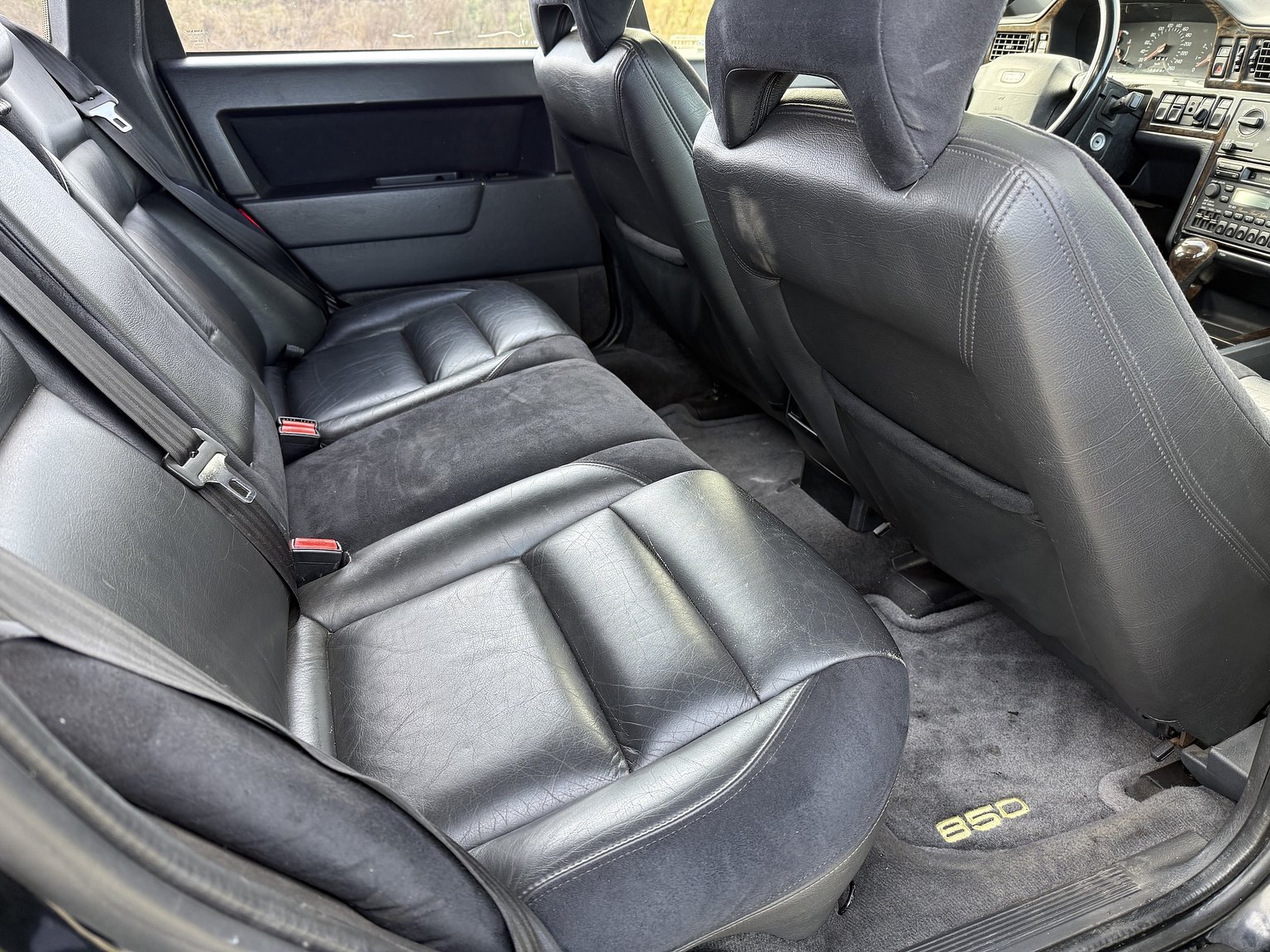 Interior image of 1995 VOLVO 855 T5R T-5R
