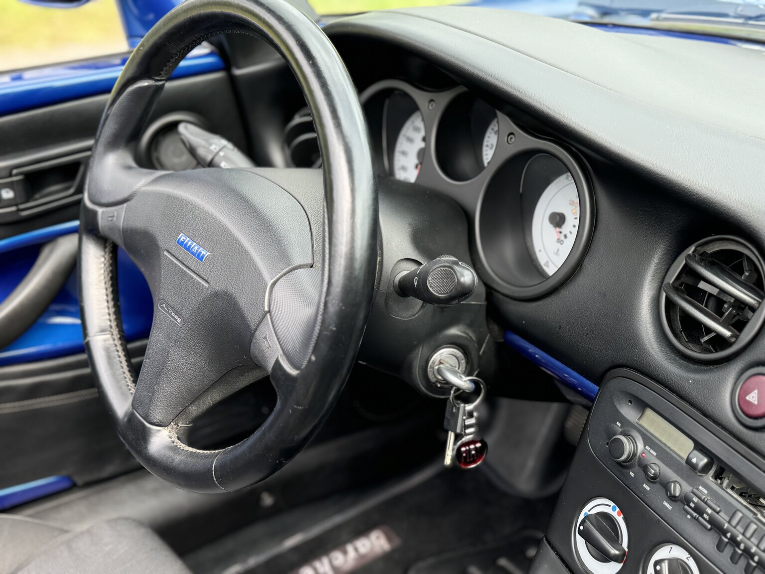 Interior image of 1997 Fiat Barchetta