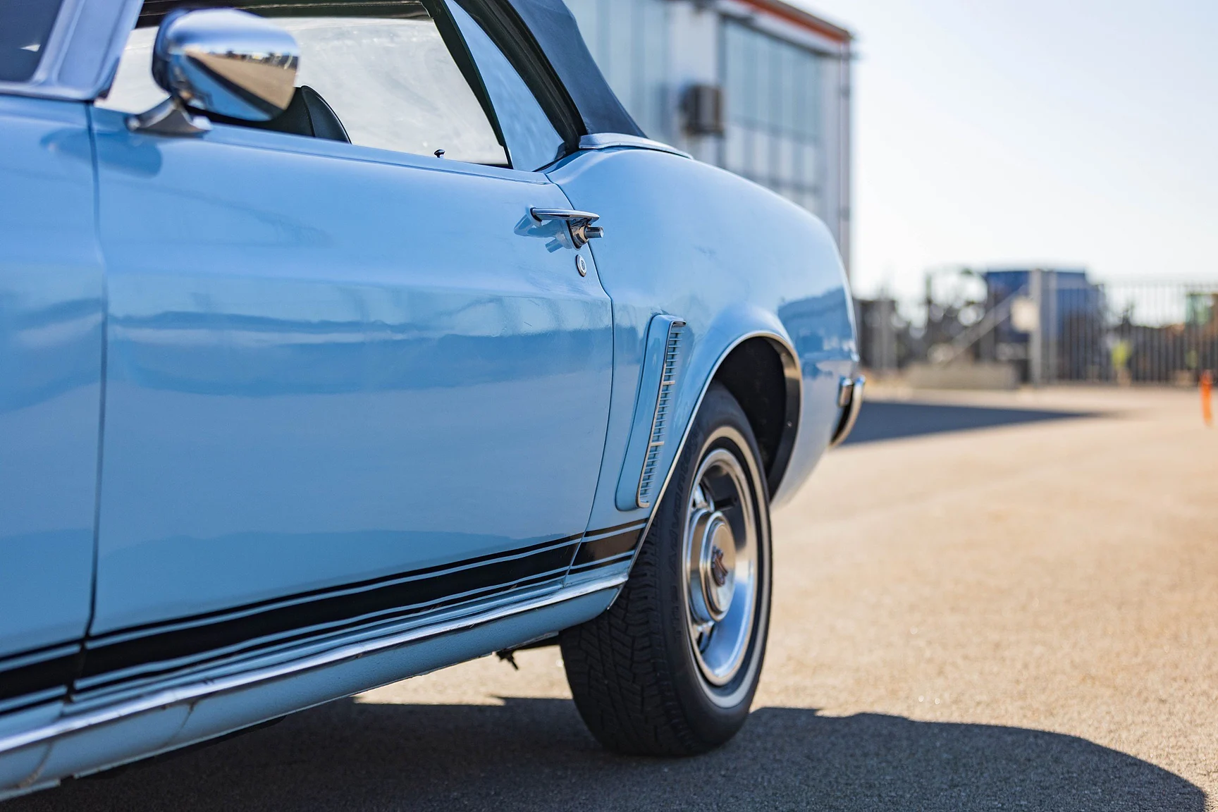 Exterior image of 1969 Ford Mustang GT Cabriolet "M-code" (36)
