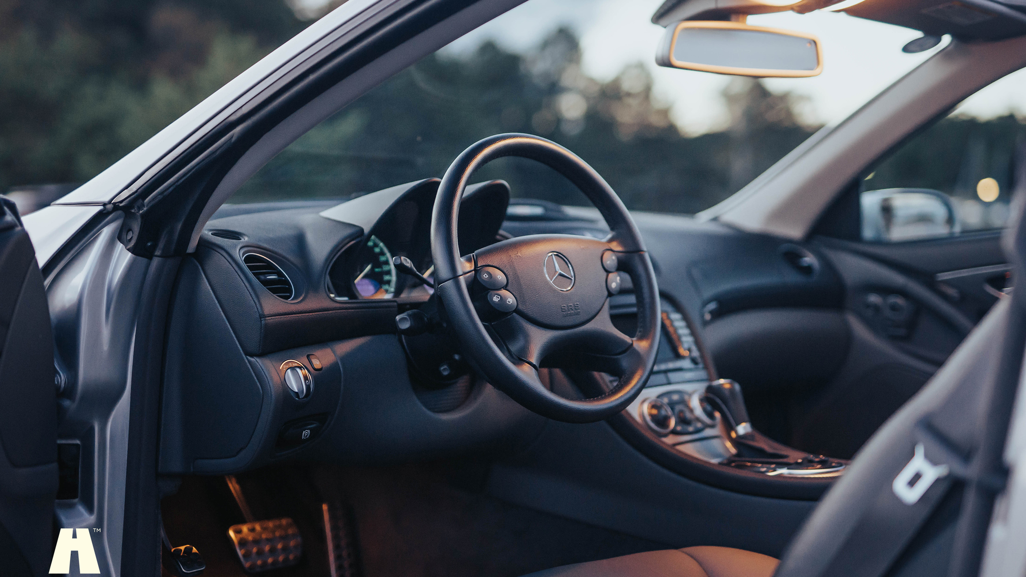 Interiörbild 2006 Mercedes Benz SL350 (1)