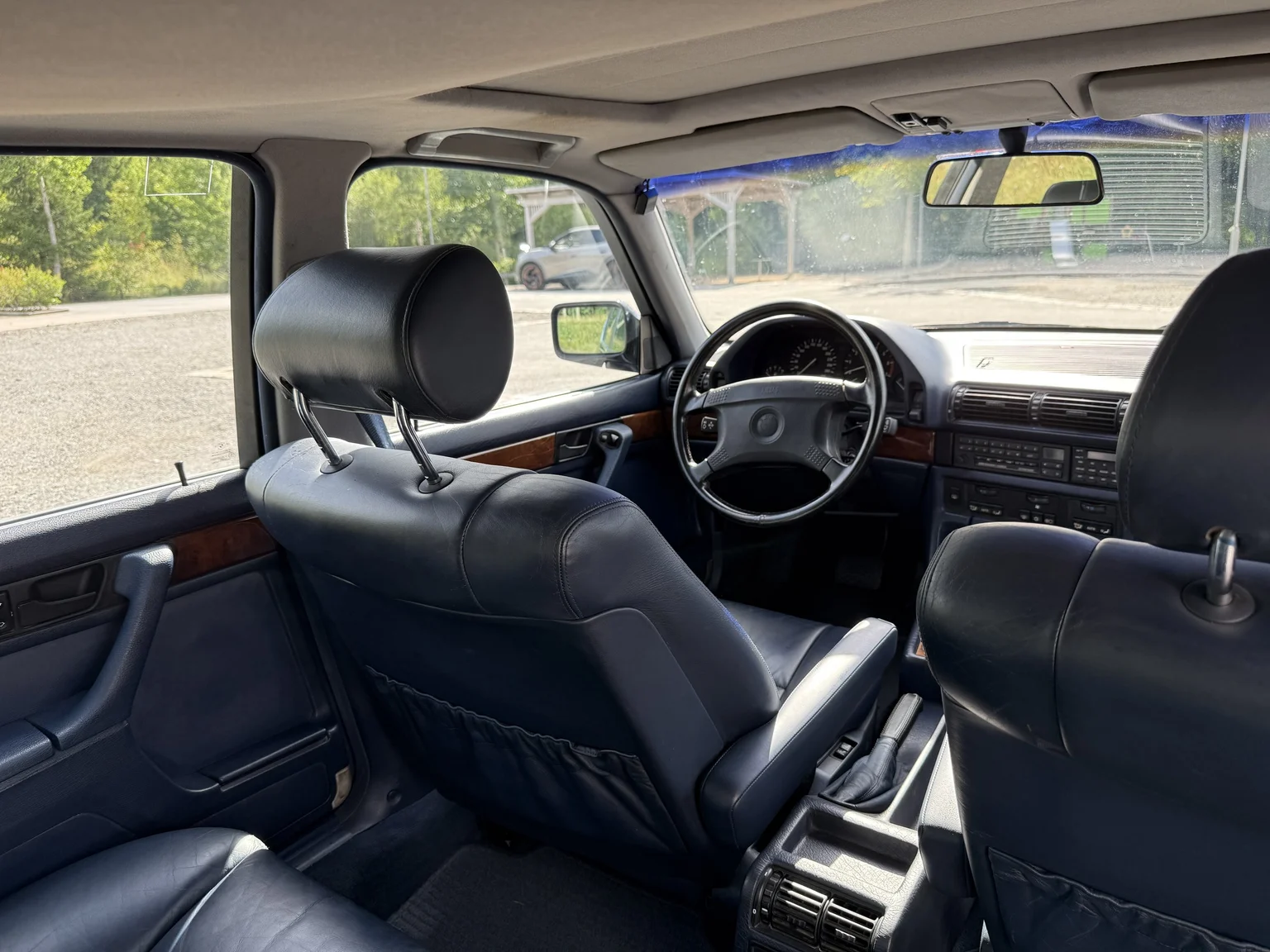 Innenraumfoto von 1990 BMW 750i (85)
