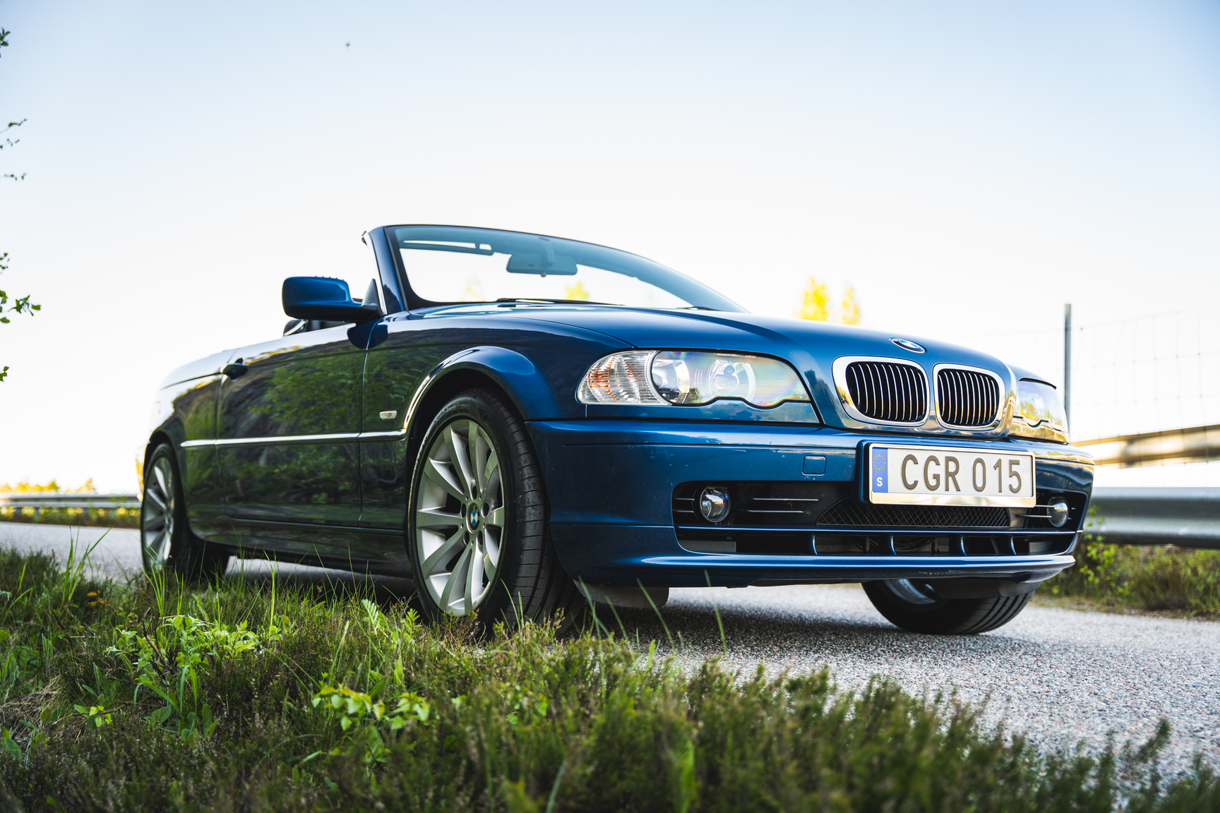 Aussenfoto 2001 BMW E46 325 Cabriolet (7)