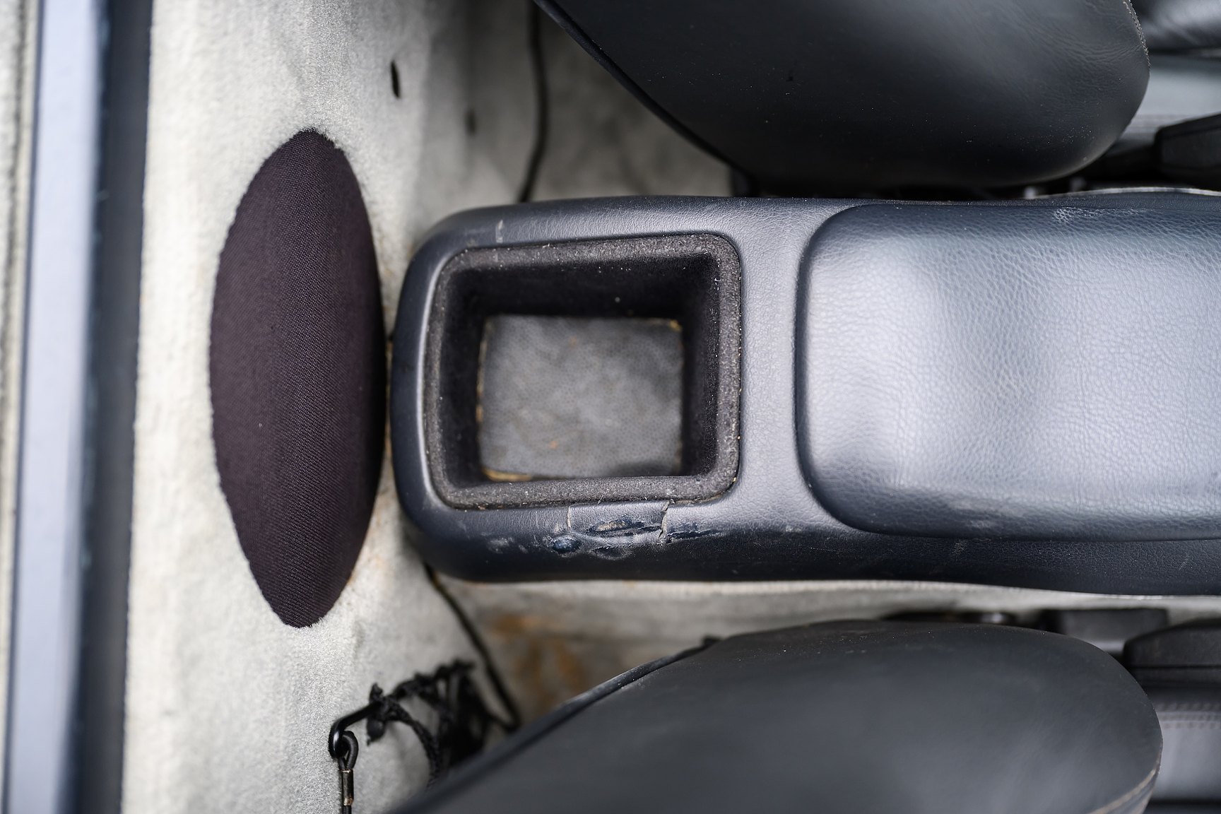 Interior image of 2001 Alfa Romeo Spider 3.0 V6
