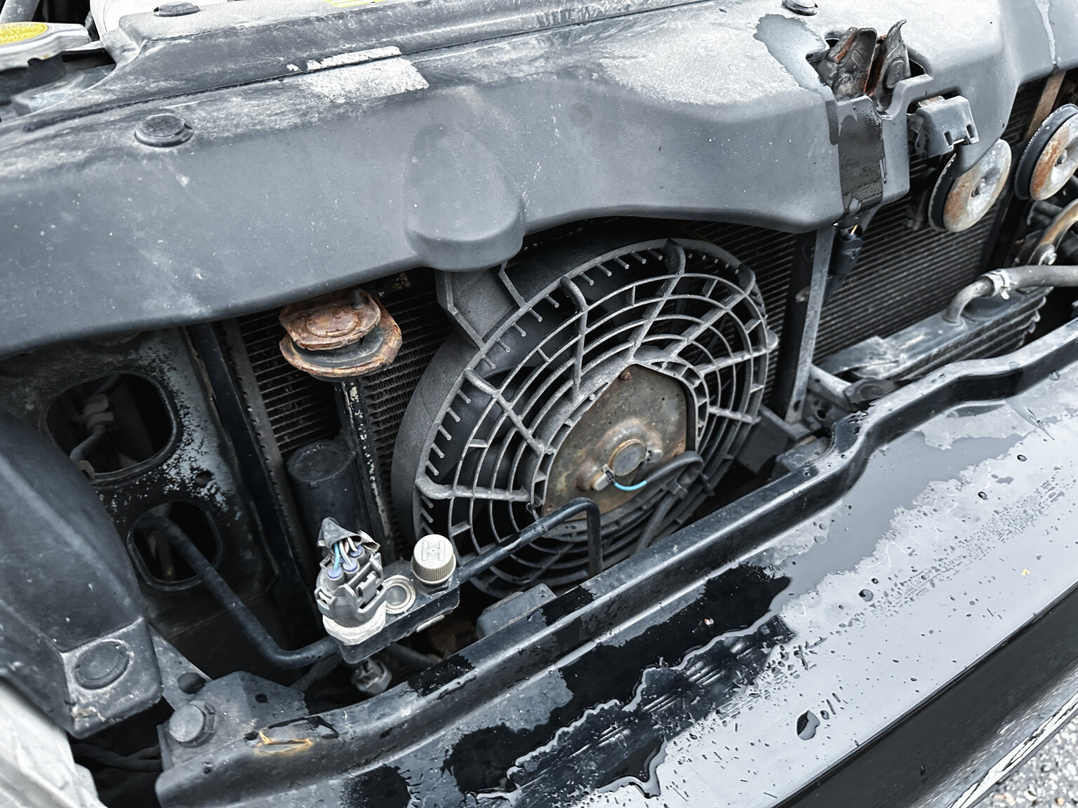 Image of 2004 Toyota Land Cruiser mechanics