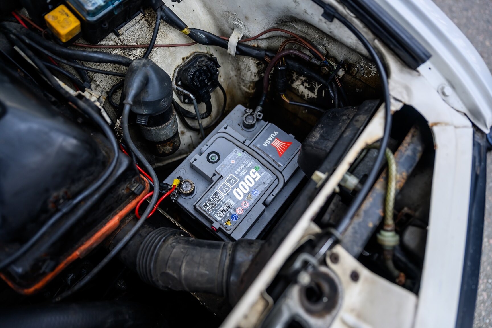 Image of 1986 BMW 520i mechanics