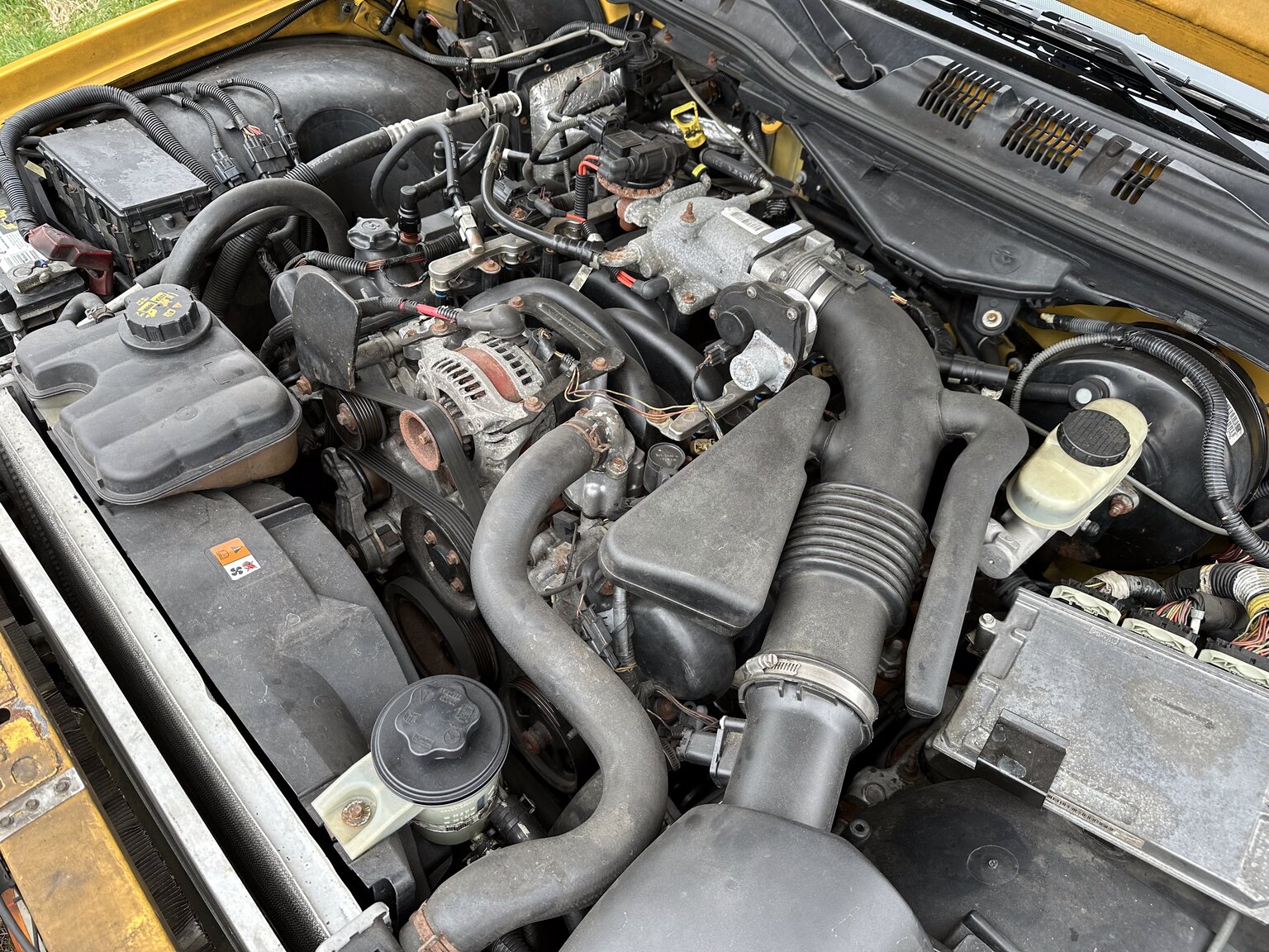 Image of 2011 Ford Crown Victoria New York Cab mechanics (2)