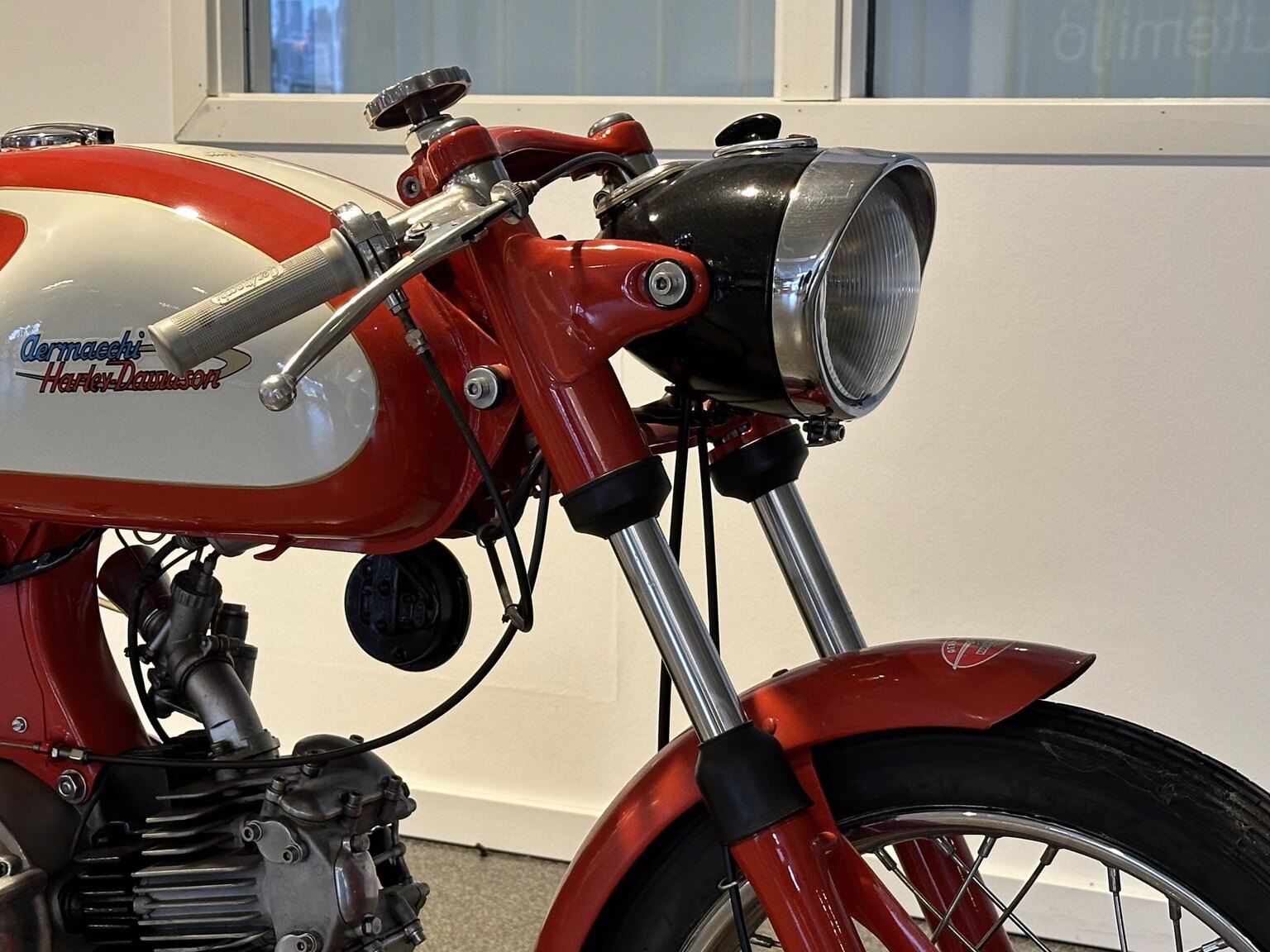 Exterior image of 1963 Aermacchi Harley-Davidson Ala Rossa