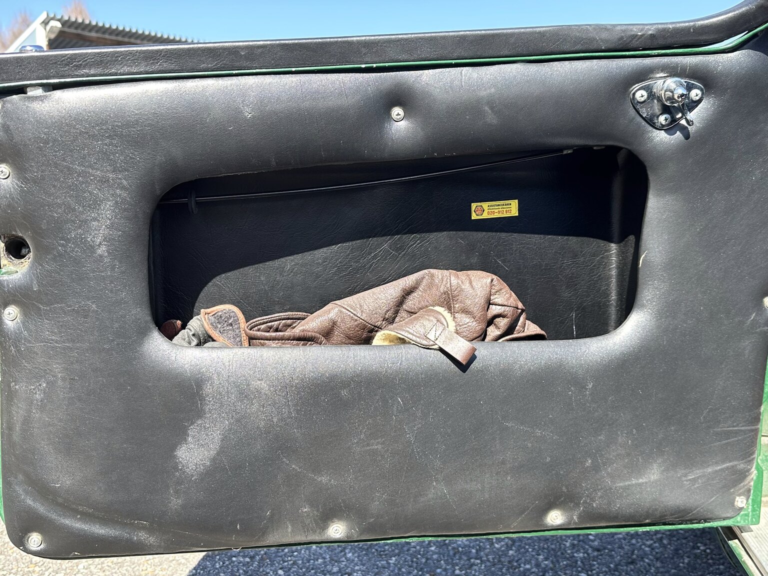 Interior image of 1957 MGA Roadster (19)