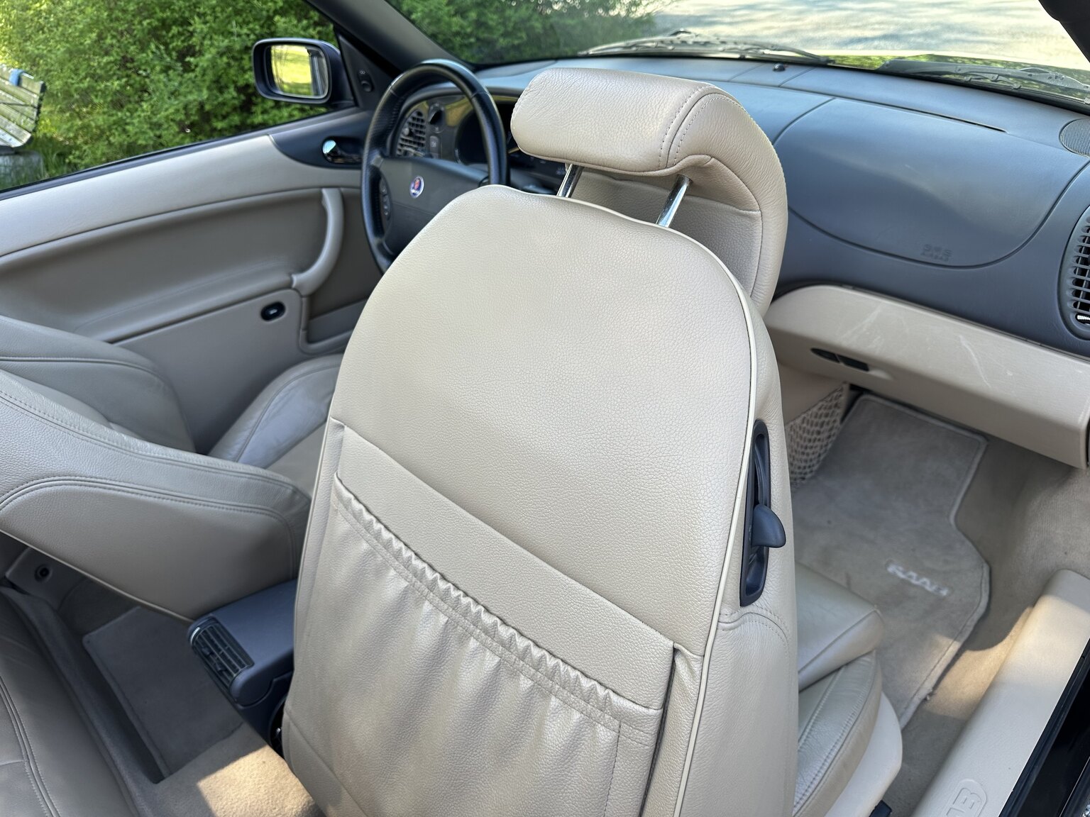 Interiörbild 2003 SAAB 9-3 Aero Turbo Cabriolet