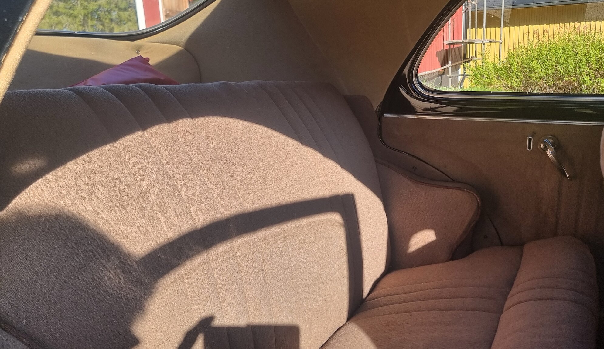 Interior image of 1951 Peugeot 203 De Luxe