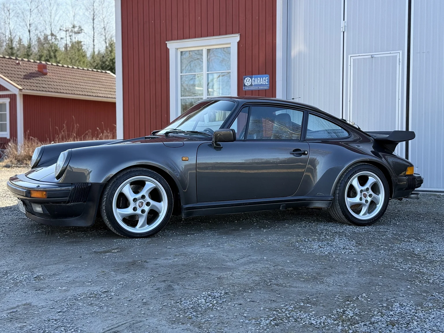 Aussenfoto 1989 Porsche 911 / 930 3.3 Turbo 5-speed (89)
