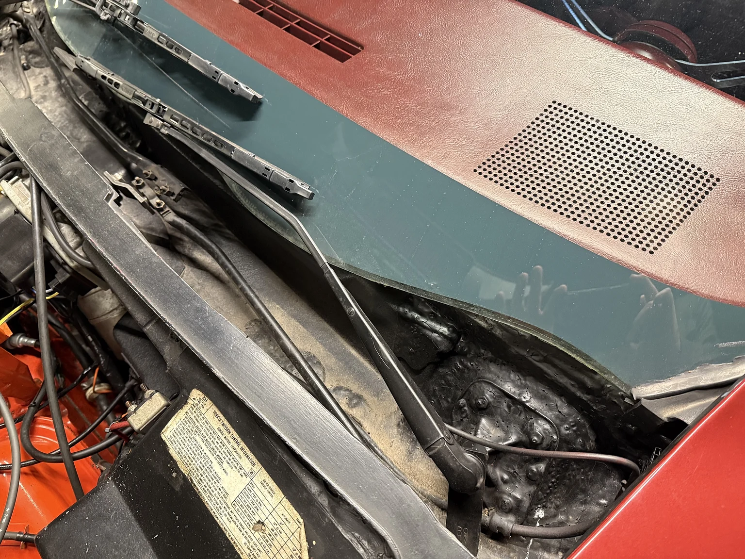 Image of 1974 Chevrolet Corvette Stingray mechanics