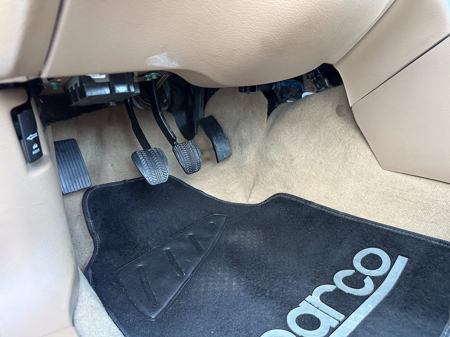 Interior image of 1997 Ford Mustang Saleen S-281 Cobra